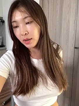 SkylerMoon online show from October 13, 2025, 2:02 am