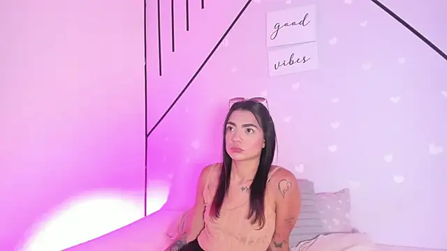 MiahCornell  online show from March 19, 2026, 7:36 pm