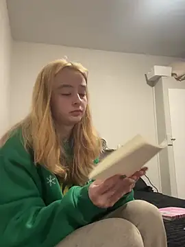 SeccySerena online show from February 20, 2026, 4:53 pm