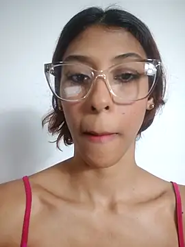 Snapshot of Mia_kam21 chatting on October 19, 2025, 6:38 am Mia kam21 online show from October 19, 2025, 6:38 am