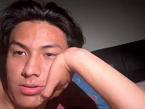 EmilianoPerex online show from March 31, 2026, 11:07 pm