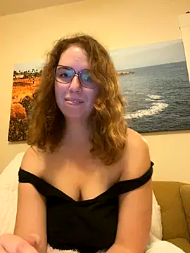 Snapshot of sweetsocalgirl chatting on September 24, 2025, 2:51 am sweetsocalgirl online show from September 24, 2025, 2:51 am
