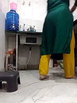 Snapshot of kajal_01raj chatting on November 9, 2025, 11:14 am kajal 01raj online show from November 9, 2025, 11:14 am