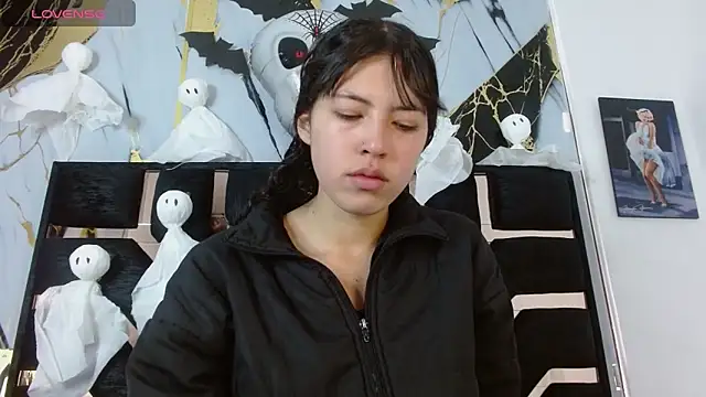 malejahotcs01 online show from October 17, 2025, 11:45 am