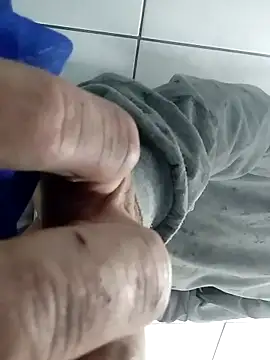 Pilantra12345 online show from October 22, 2025, 10:08 pm