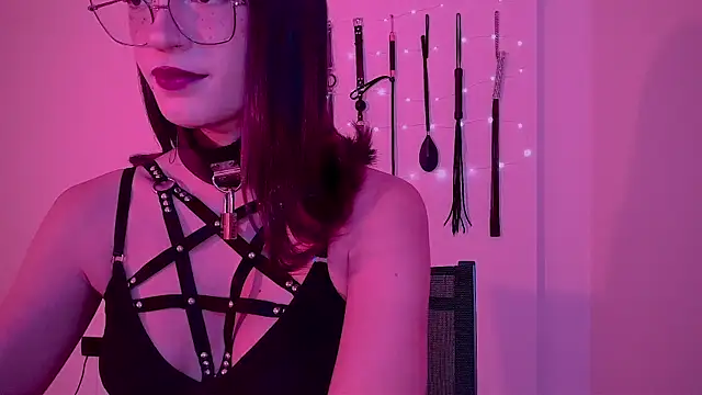 Snapshot of nina_kink chatting on June 7, 2026, 9:20 pm nina kink online show from June 7, 2026, 9:20 pm