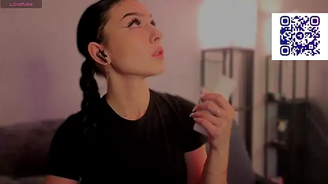 kara liffe online show from April 27, 2026, 4:21 am