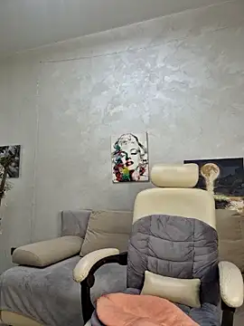 Monna online show from March 1, 2026, 7:14 pm