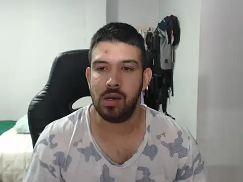 Axel11113 online show from November 15, 2025, 5:11 am