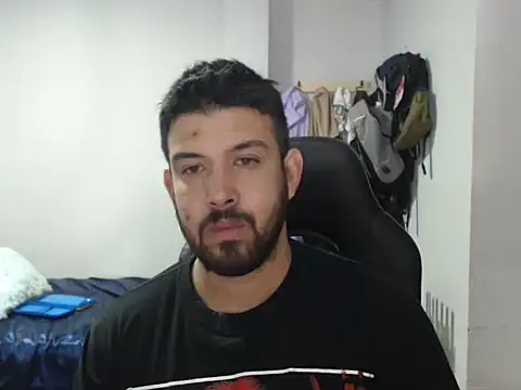 Axel11113 online show from October 9, 2025, 4:02 am