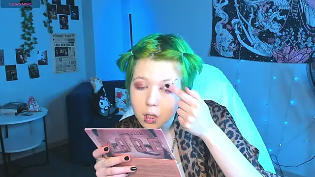 CarolineRichter online show from March 3, 2026, 2:29 am