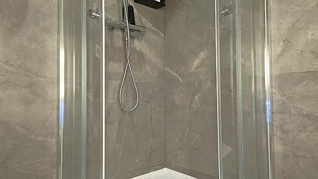 Snapshot of sladkoezzzka chatting on October 11, 2025, 6:09 pm sladkoezzzka online show from October 11, 2025, 6:09 pm