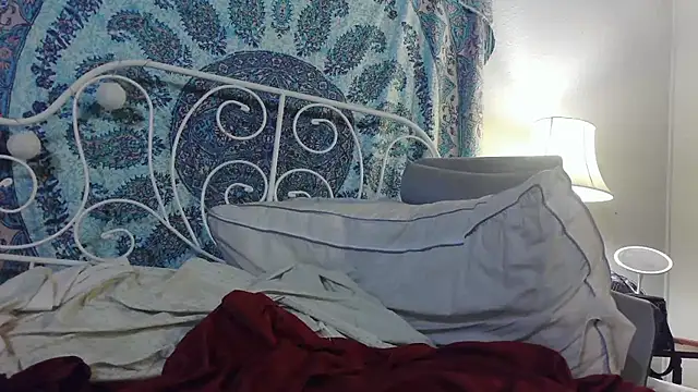 g0lden are0las89 online show from September 21, 2025, 12:27 am