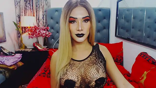 Snapshot of Mistress4fun chatting on November 8, 2025, 6:28 am Mistress4fun online show from November 8, 2025, 6:28 am