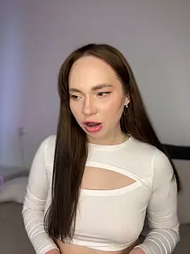 Snapshot of AlexaSpark_ chatting on February 3, 2026, 6:51 am AlexaSpark online show from February 3, 2026, 6:51 am