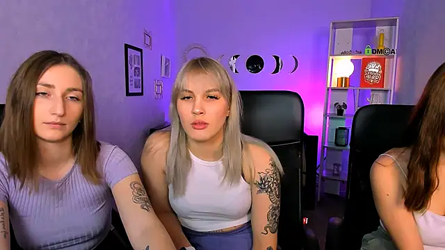 eva smiith  online show from December 5, 2025, 6:45 am