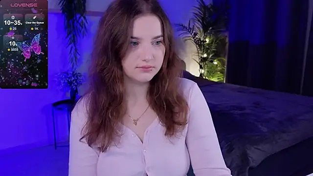 Ashley Glen online show from October 18, 2025, 7:54 am