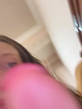 HellaryTourent online show from February 26, 2026, 7:25 pm