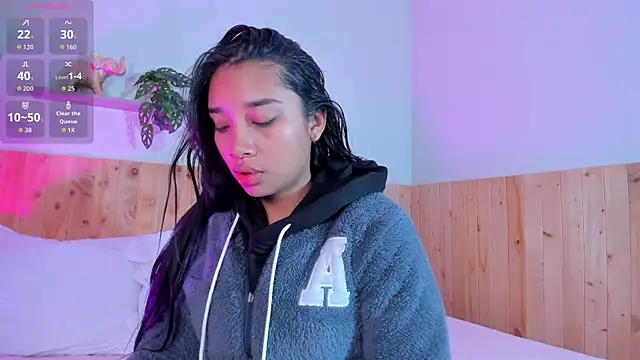 Snapshot of MissPocahontass chatting on October 10, 2025, 11:33 am MissPocahontass online show from October 10, 2025, 11:33 am