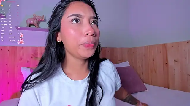 Snapshot of MissPocahontass chatting on October 30, 2025, 11:41 am MissPocahontass online show from October 30, 2025, 11:41 am