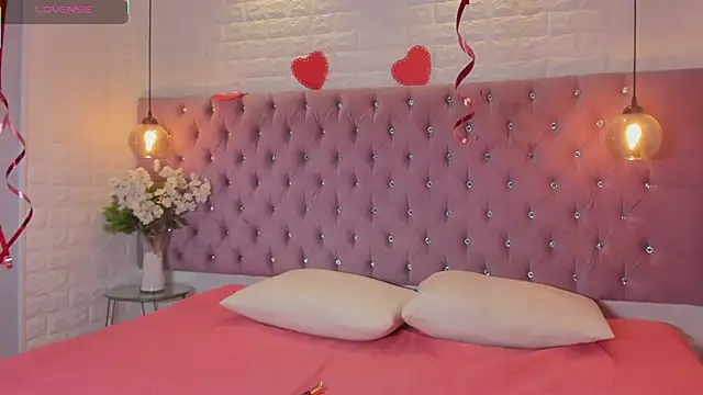 Snapshot of amber_sparkle chatting on February 9, 2026, 12:47 pm amber sparkle online show from February 9, 2026, 12:47 pm