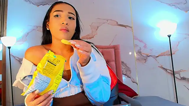 AlyaThompson online show from February 14, 2026, 4:13 am