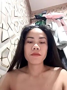 sexhot 22 online show from November 28, 2025, 8:20 pm