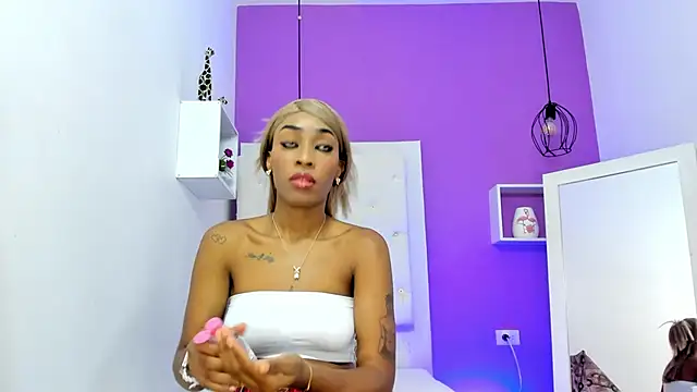 Horny ebonys online show from September 10, 2025, 7:57 pm