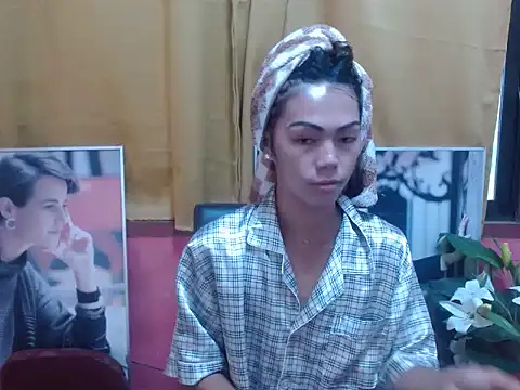 Snapshot of miss_carlas chatting on November 6, 2025, 10:25 pm miss carlas online show from November 6, 2025, 10:25 pm