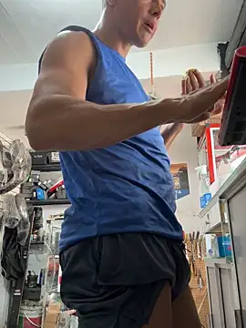 Terra-22cm online show from October 31, 2025, 7:10 pm