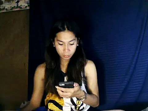 Asian PrettyAle online show from November 4, 2025, 2:54 pm