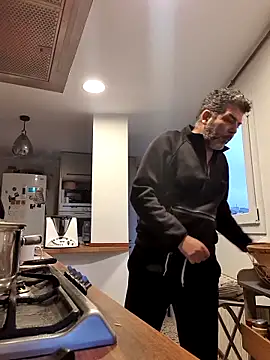 Snapshot of Buen_Pete chatting on October 29, 2025, 7:40 am Buen Pete online show from October 29, 2025, 7:40 am