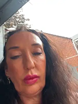 Snapshot of Kinky-CarlaXX chatting on June 11, 2026, 2:03 pm Kinky-CarlaXX online show from June 11, 2026, 2:03 pm