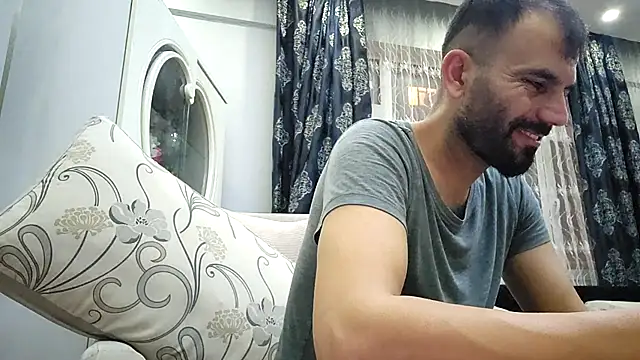 Apooabe online show from November 7, 2025, 3:38 pm