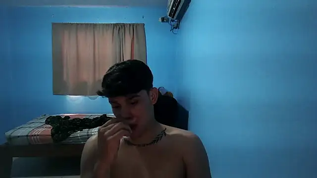 Jaket lovers online show from October 7, 2025, 7:26 pm