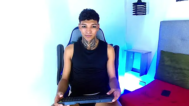 Snapshot of Rick_Wade chatting on February 2, 2026, 3:49 am Rick Wade online show from February 2, 2026, 3:49 am