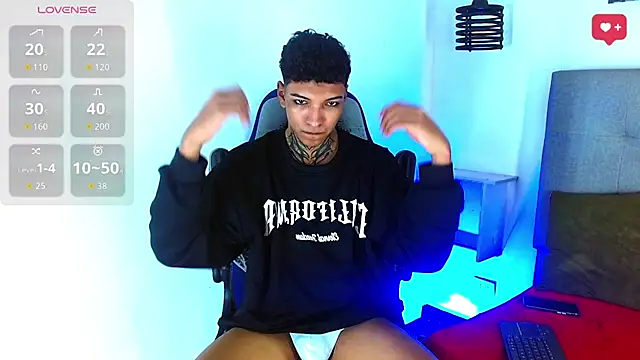 Snapshot of Rick_Wade chatting on February 7, 2026, 3:58 am Rick Wade online show from February 7, 2026, 3:58 am