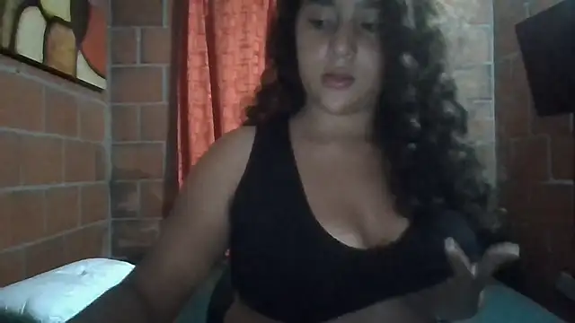 Snapshot of AnaisVelvet11 chatting on October 30, 2025, 12:53 am AnaisVelvet11 online show from October 30, 2025, 12:53 am