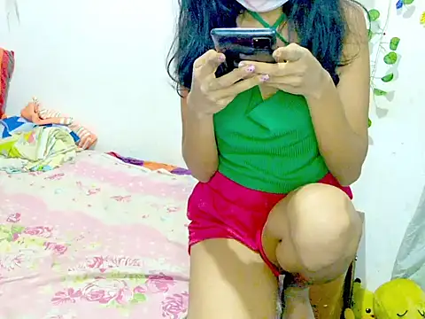 senuxxx online show from November 19, 2025, 5:46 pm