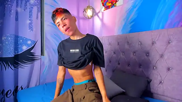 MaxiWildd online show from October 24, 2025, 1:10 pm