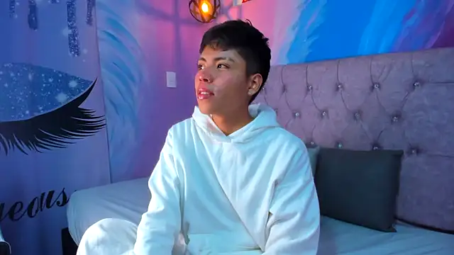 MaxiWildd online show from January 15, 2026, 12:52 pm