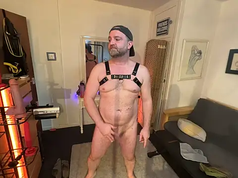 Dilfcam101 online show from March 6, 2026, 7:58 am