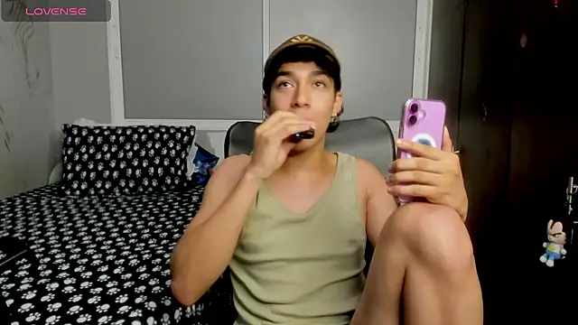 Noxx starkK online show from November 25, 2025, 4:02 am