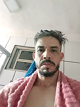 QfabO123 online show from December 3, 2025, 7:35 pm