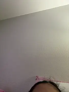 vivian3 online show from November 17, 2025, 7:18 pm