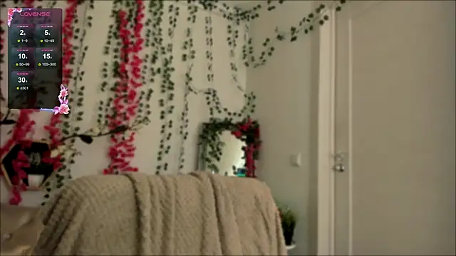 Snapshot of Rita_Wild chatting on October 9, 2025, 8:31 pm Rita Wild online show from October 9, 2025, 8:31 pm