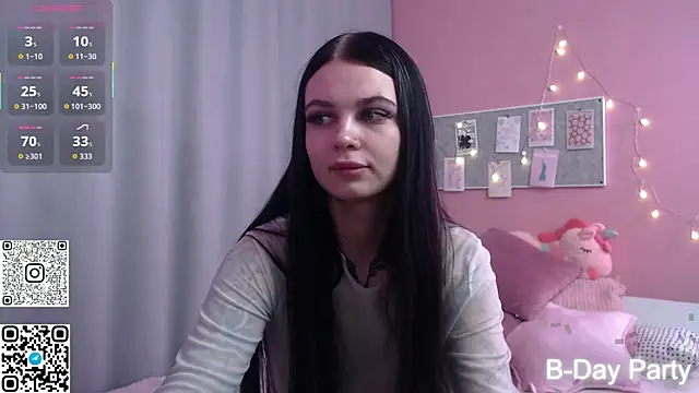 Snapshot of Michela_Fruet chatting on April 24, 2026, 1:07 am Michela Fruet online show from April 24, 2026, 1:07 am