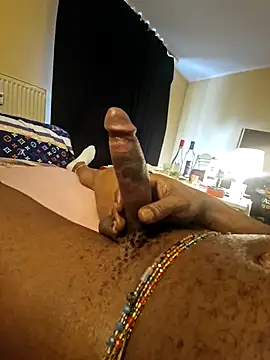 solofe19 online show from October 10, 2025, 9:10 am