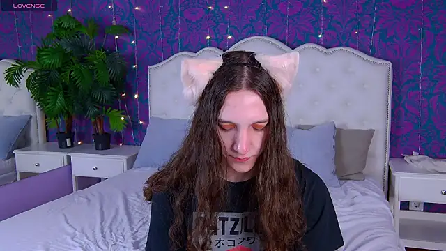 SilverMuse online show from February 17, 2026, 10:29 pm