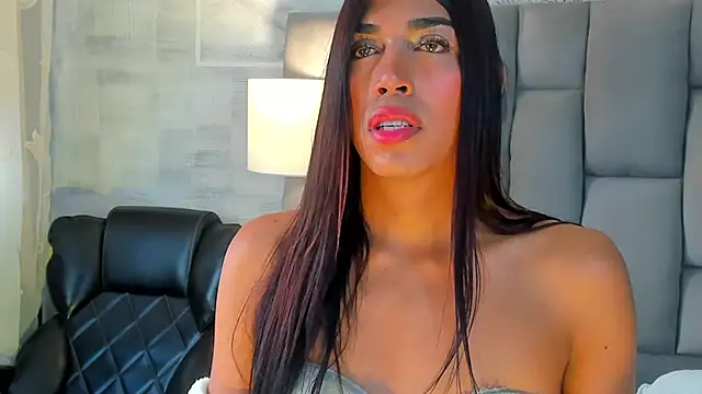 Snapshot of AmbarFoxx_ chatting on February 11, 2026, 10:42 pm AmbarFoxx online show from February 11, 2026, 10:42 pm